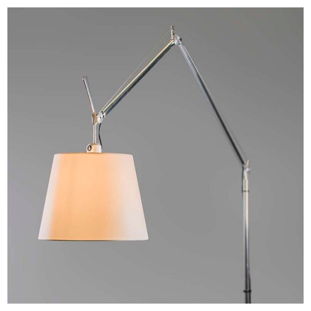 lámpara de pie Tolomeo Mega beige Artemide detalle