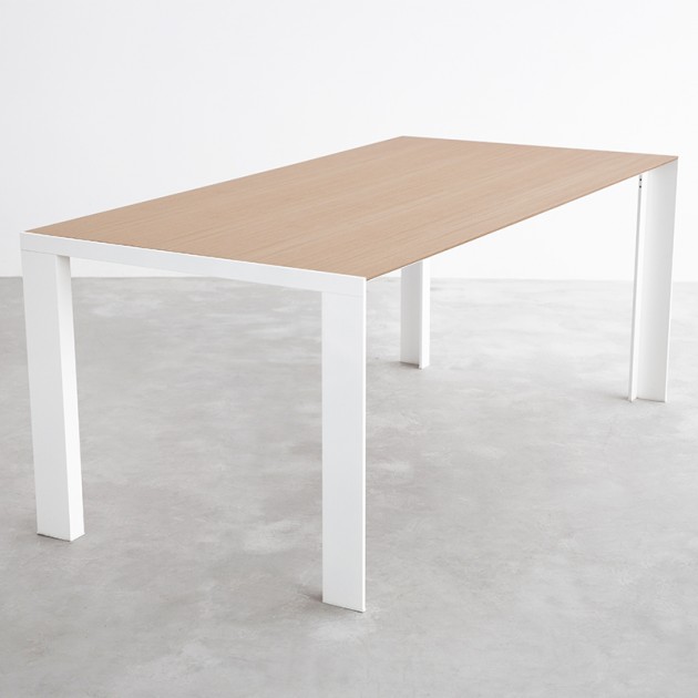 Mesa de comedor Deneb de Stua