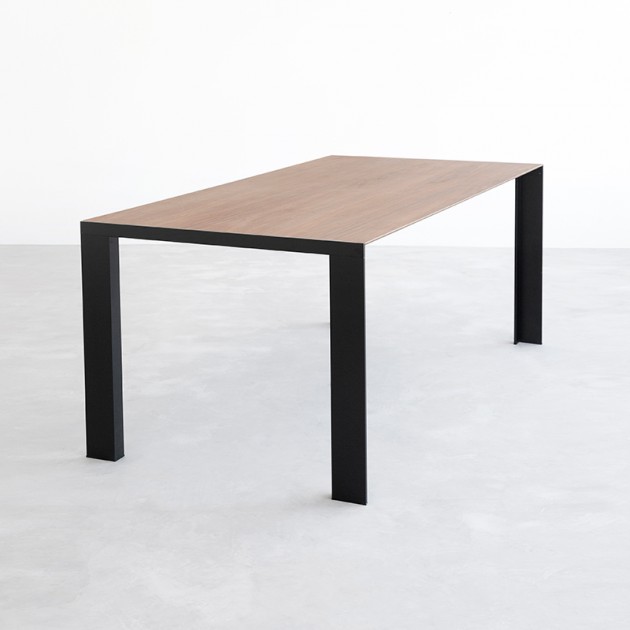 Mesa de comedor Deneb de Stua