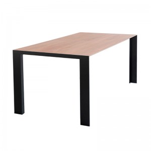 Mesa de comedor Deneb de Stua