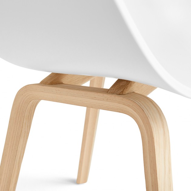 Silla AAC22 de HAY en Moises Showroom