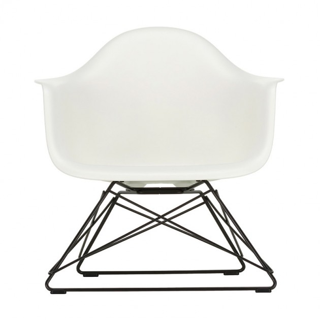 Eames Plastic Armchair LAR Vitra