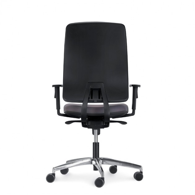 Silla Absolute de Luyando en Moises Showroom