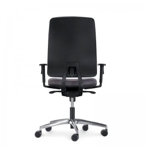 Silla Absolute de Luyando en Moises Showroom
