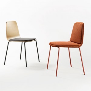 Silla Bisell de Treku con pies metálicos y tapizado con 2 pads