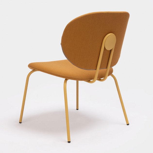 butaca HARI XL de Ondarreta en Moises Showroom