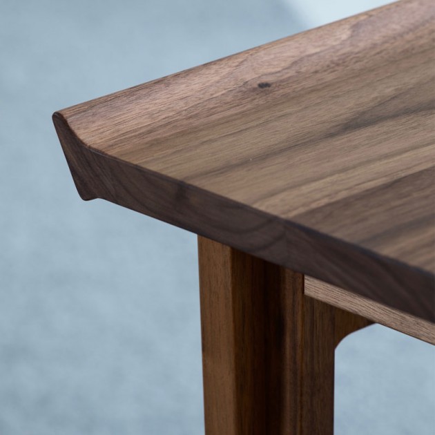 Canto tablero Mesa 500 de Finn Juhl en Moises Showroom