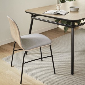 Silla Terra Metal roble natural tapizada de Omelette-Ed en Moises Showroom