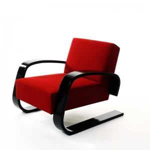 sillón 400 Tank brazos abedul lacado negro tapicería roja Artek