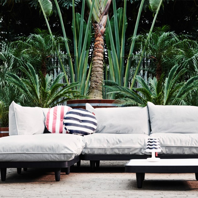 terraza con sistema Palleti Fatboy gris claro