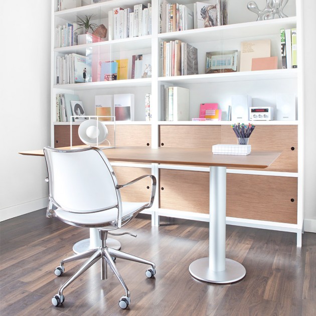 silla Gas piel blanca con pie cromado ruedas Stua