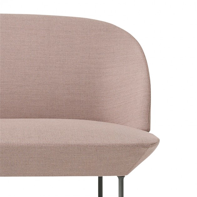 Oslo Lounge chair de Muuto Fiord 551 en Moises Showroom