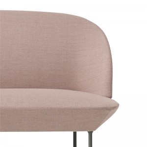 Oslo Lounge chair de Muuto Fiord 551 en Moises Showroom