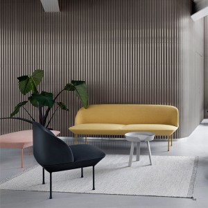 Oslo Lounge chair de Muuto en Moises Showroom