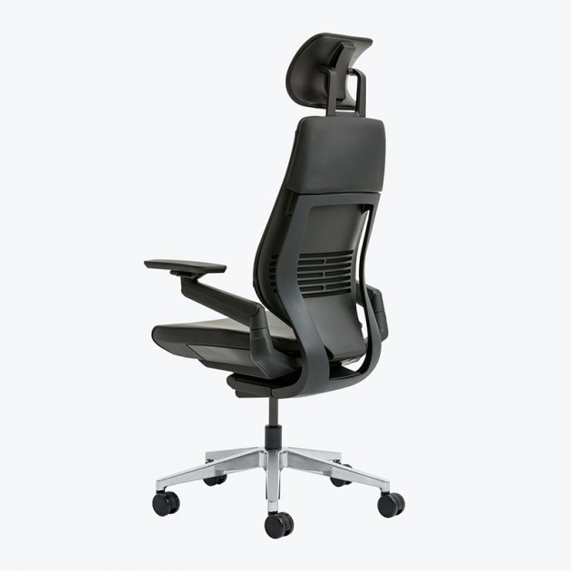 Silla Gesture con reposacabezas de Steelcase en Moises Showroom