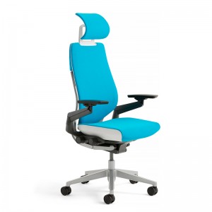 Silla Gesture con reposacabezas de Steelcase en Moises Showroom