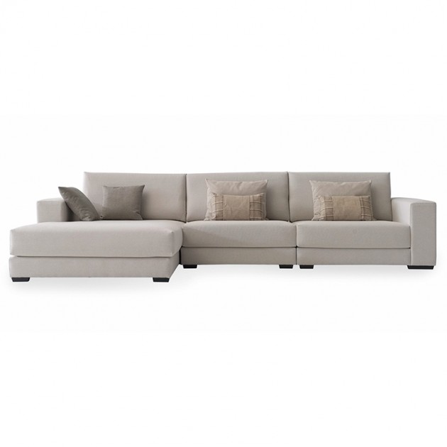 Sofá C10 con chaiselongue de Casual en Moises Showroom