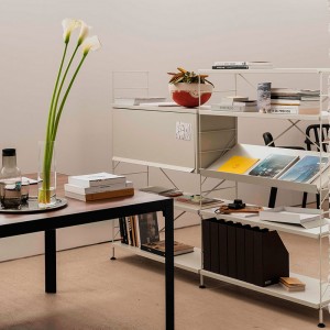 despacho con Tria Shelving system estante inclinado blanco Mobles 114