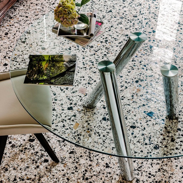 Mesa Ray de Cattelan Italia en Moises Showroom