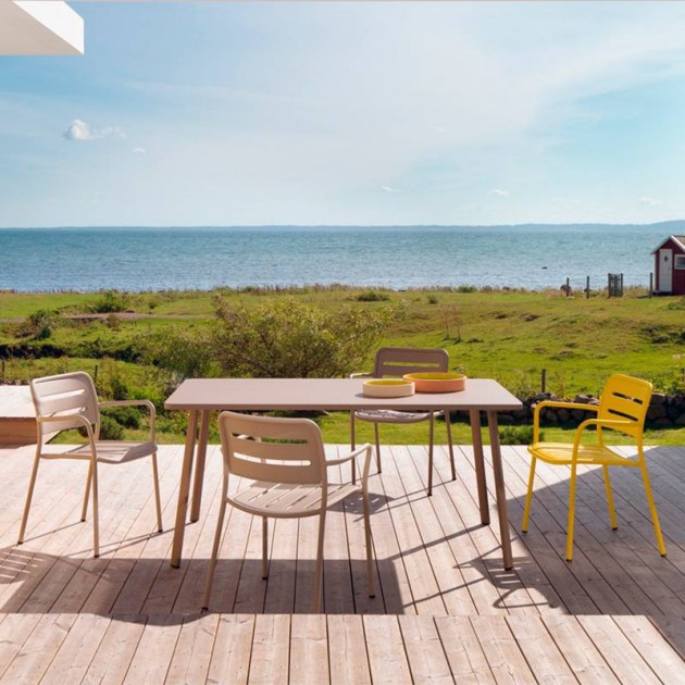 Village Dining armchair de Kettal en Moises Showroom