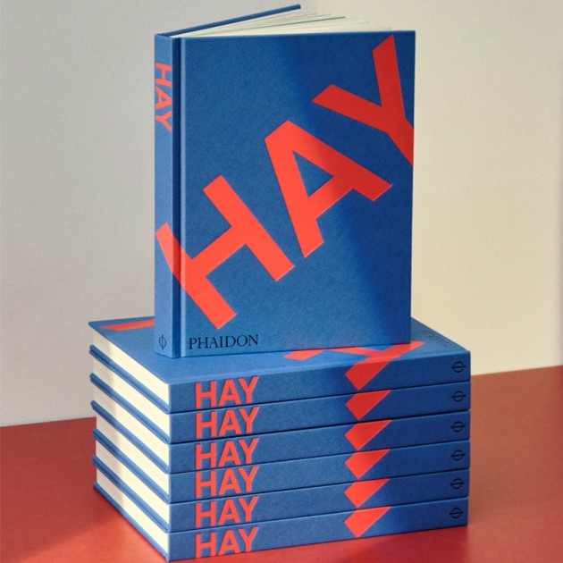 Imagen ambientada HAY Phaidon book