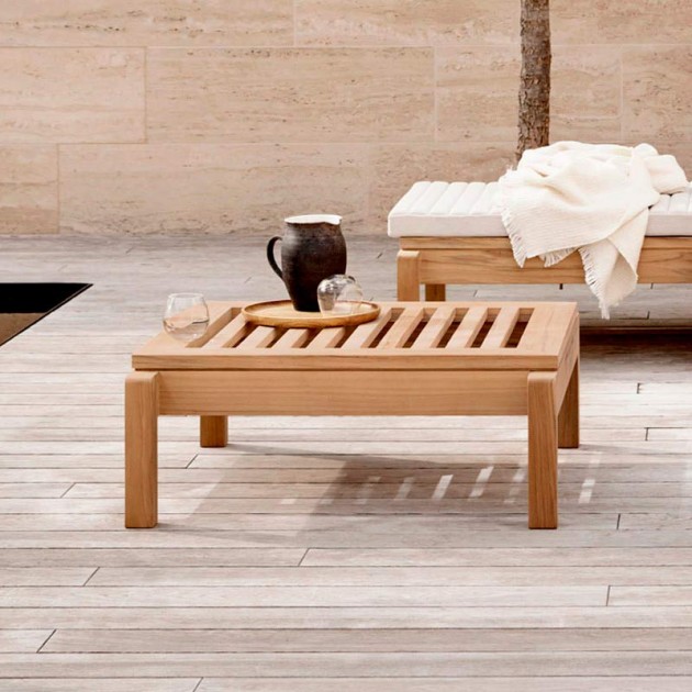 Reposapiés AH604F Carl Hansen ambientada