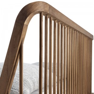 Detalle cabecero teca reciclada Cama Spindle de Ethnicraft