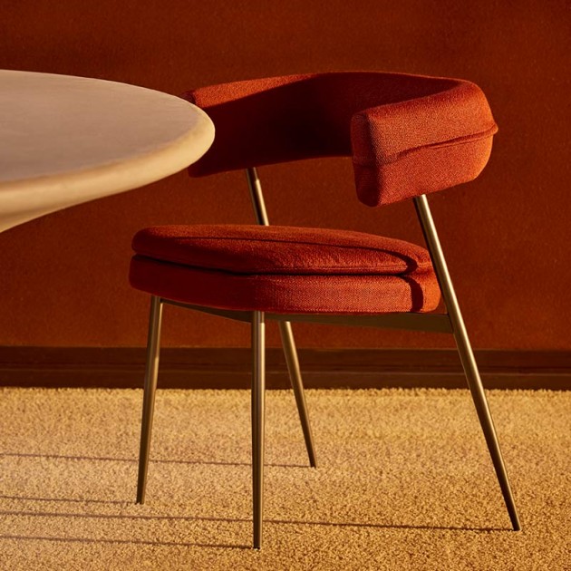 Mesa Fenice con silla Zanotta