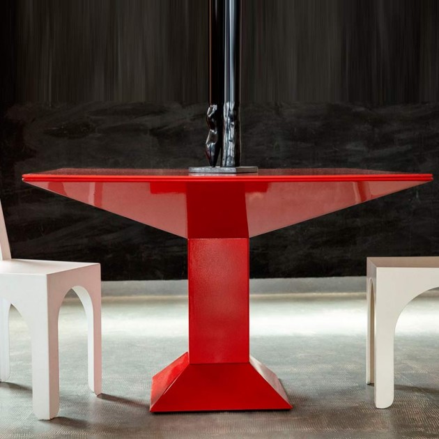Mesa Mettsass roja ambiente BD Barcelona