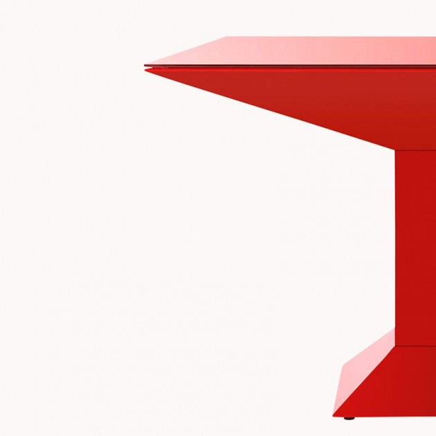 Mesa Mettsass roja detalle BD Barcelona