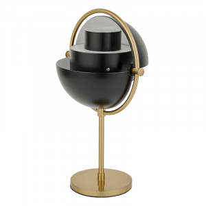 Multi Lite portable lamp latón con pantalla negra mate de Gubi